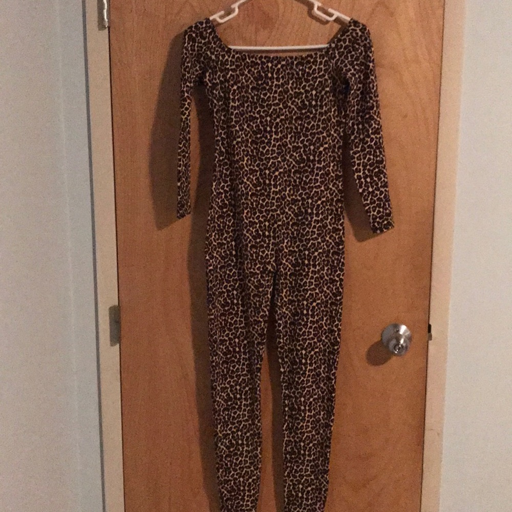 🐆 off the shoulder Leopard bodysuit